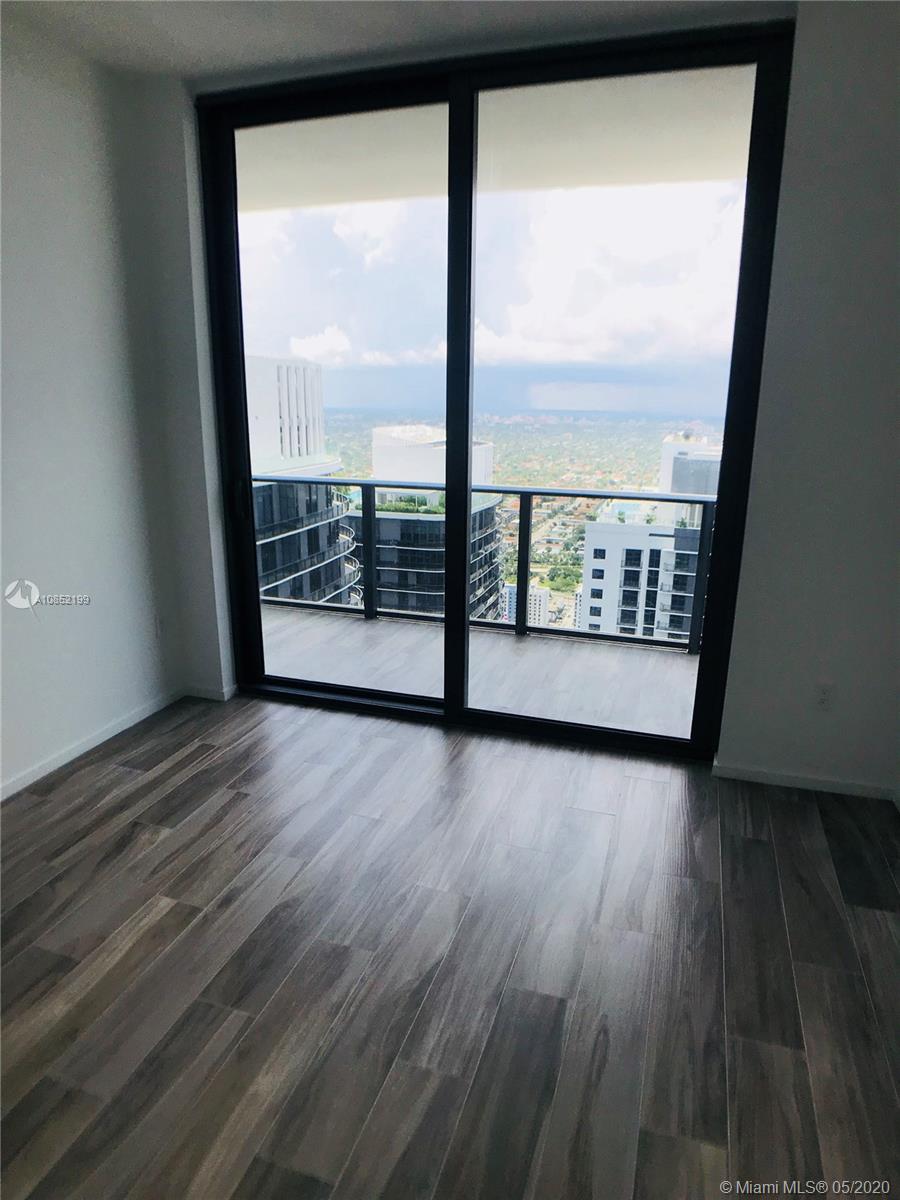 SLS LUX - Residential Lease