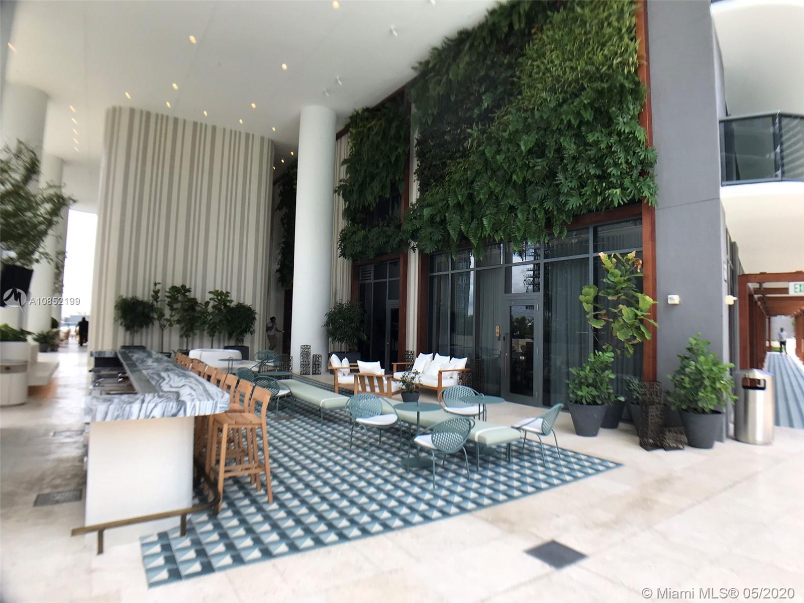 SLS LUX - Residential Lease