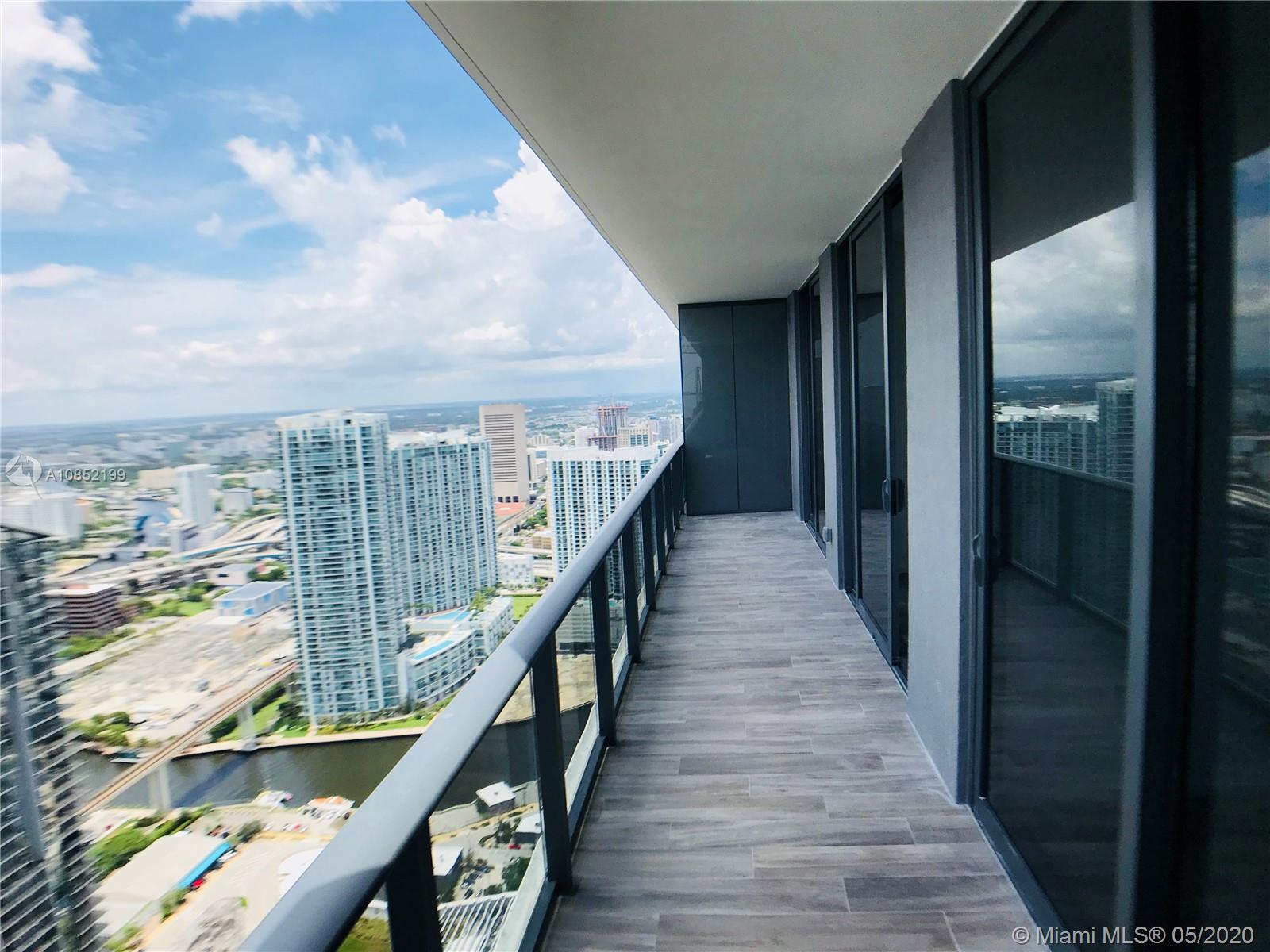 SLS LUX - Residential Lease