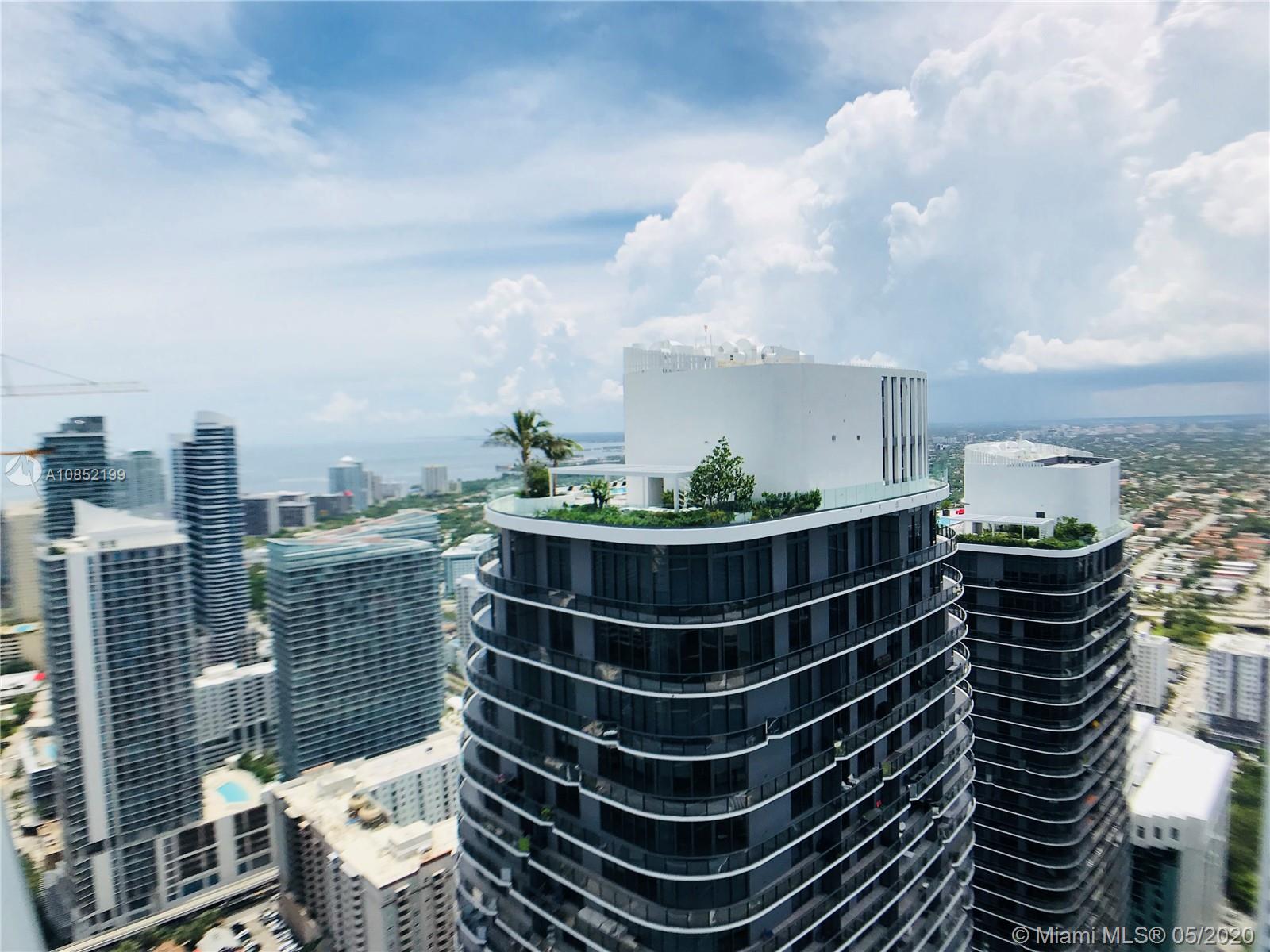 SLS LUX - Residential Lease