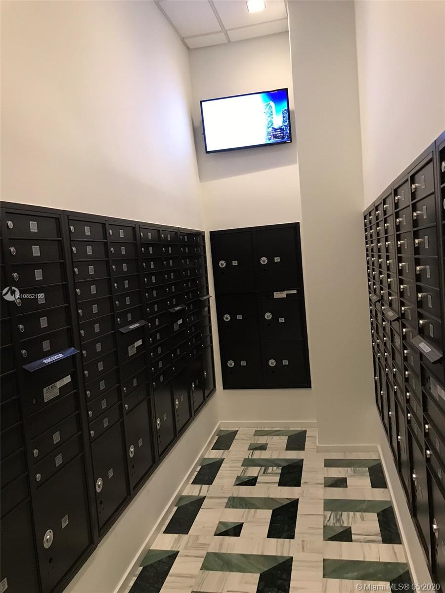 SLS LUX - Residential Lease