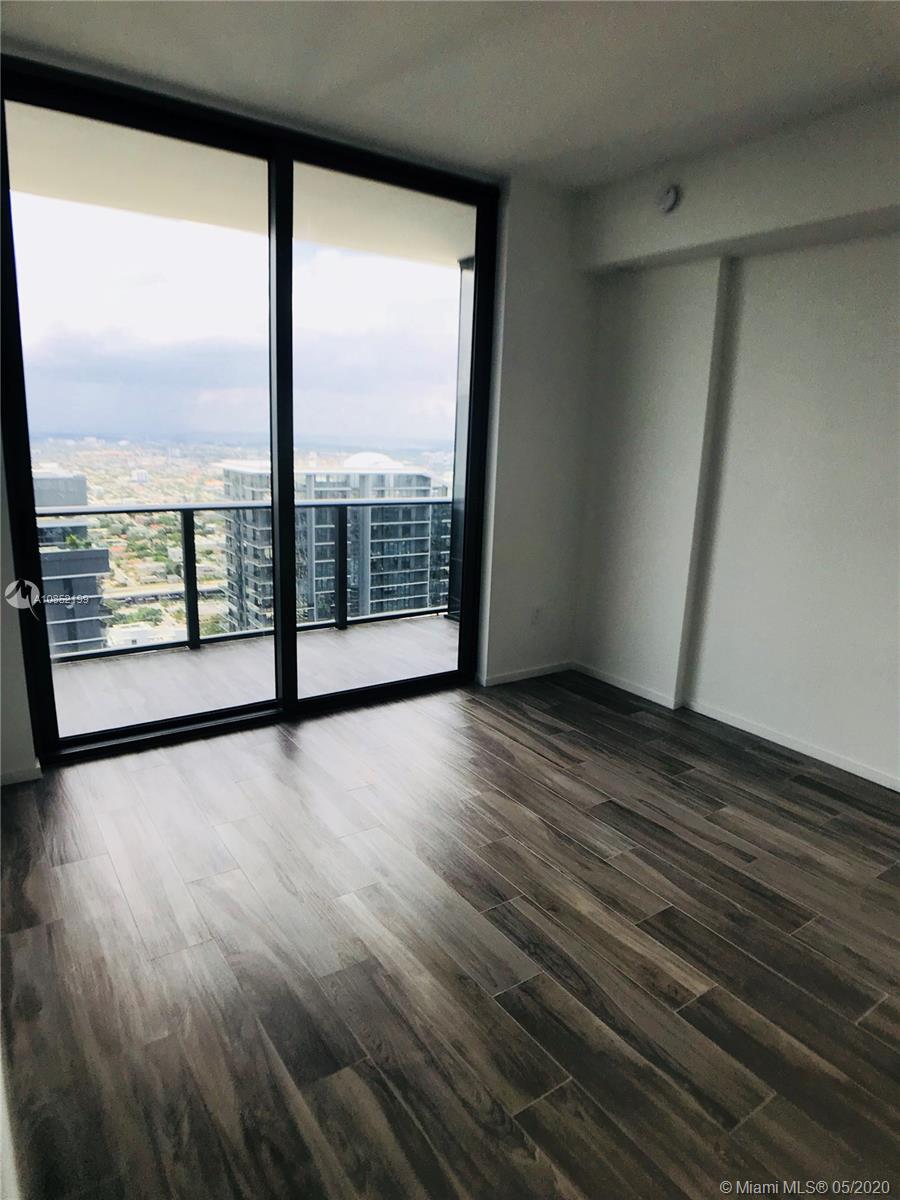 SLS LUX - Residential Lease