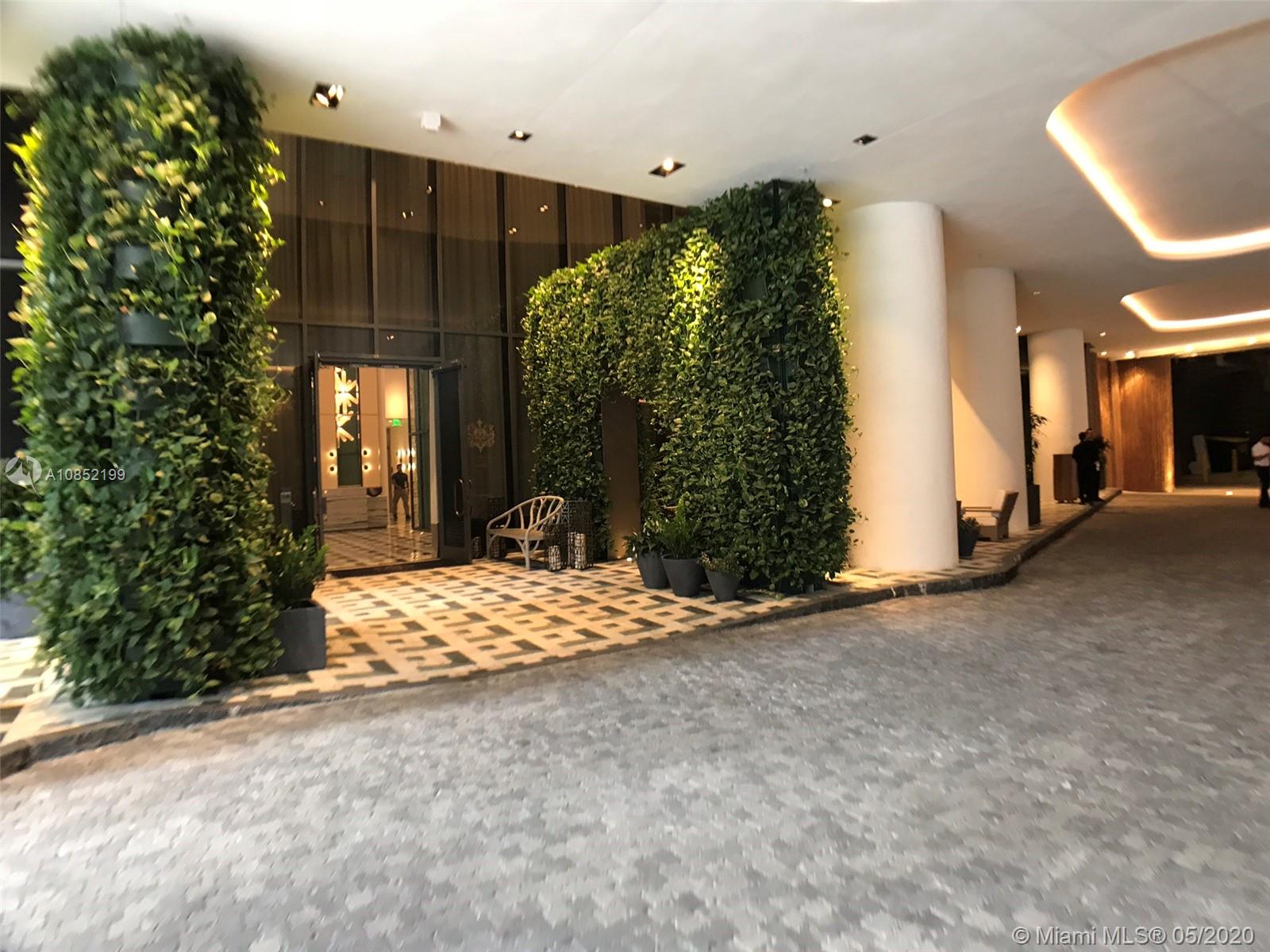 SLS LUX - Residential Lease