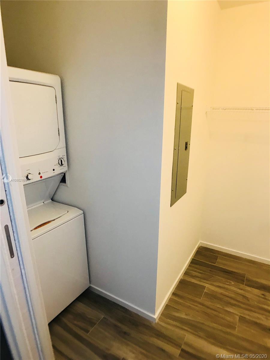 SLS LUX - Residential Lease