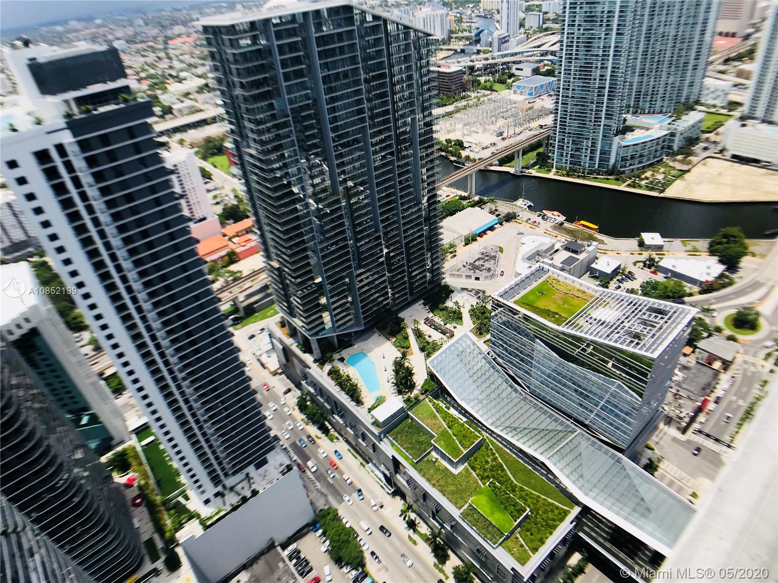 SLS LUX - Residential Lease
