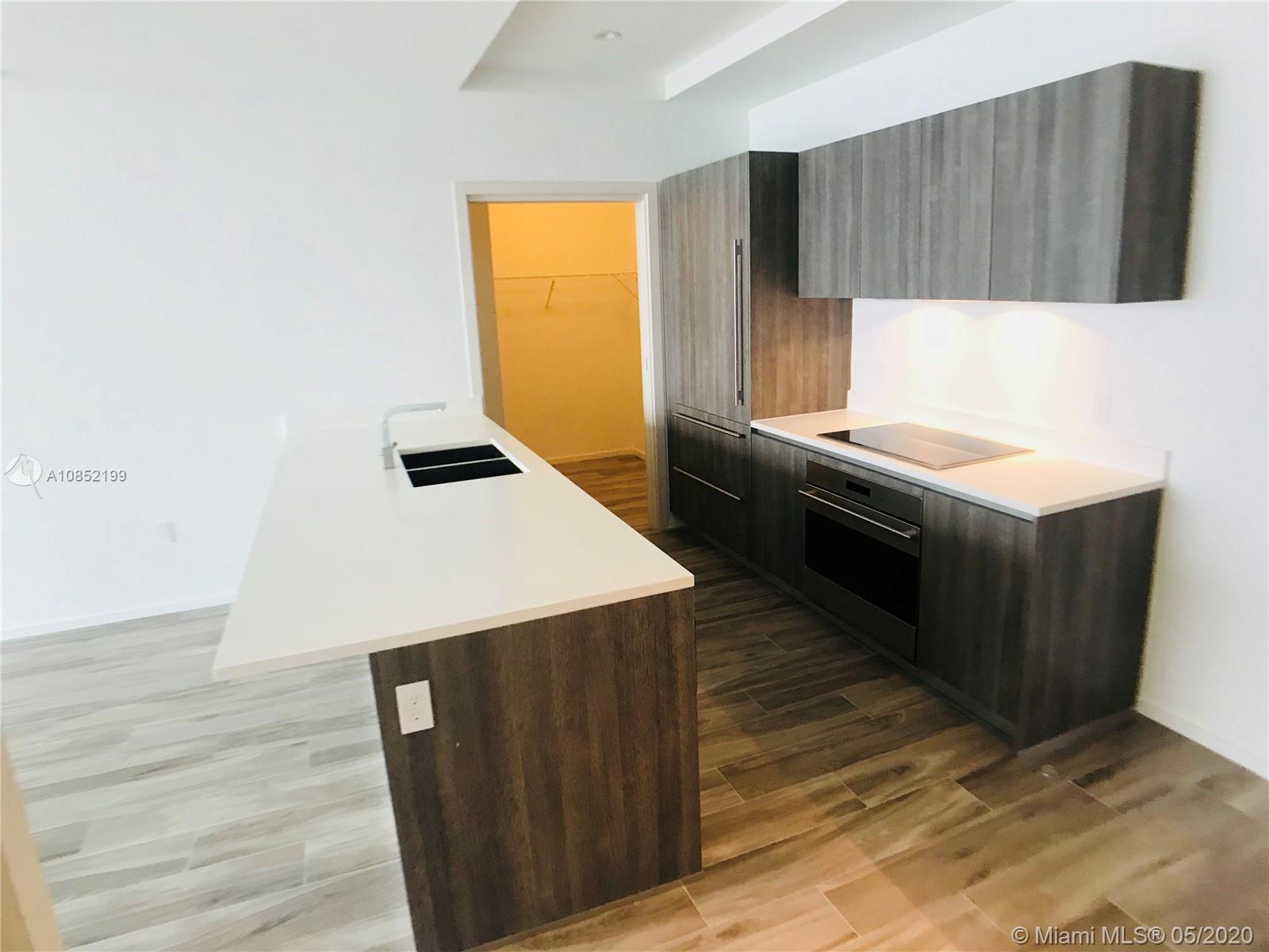 SLS LUX - Residential Lease