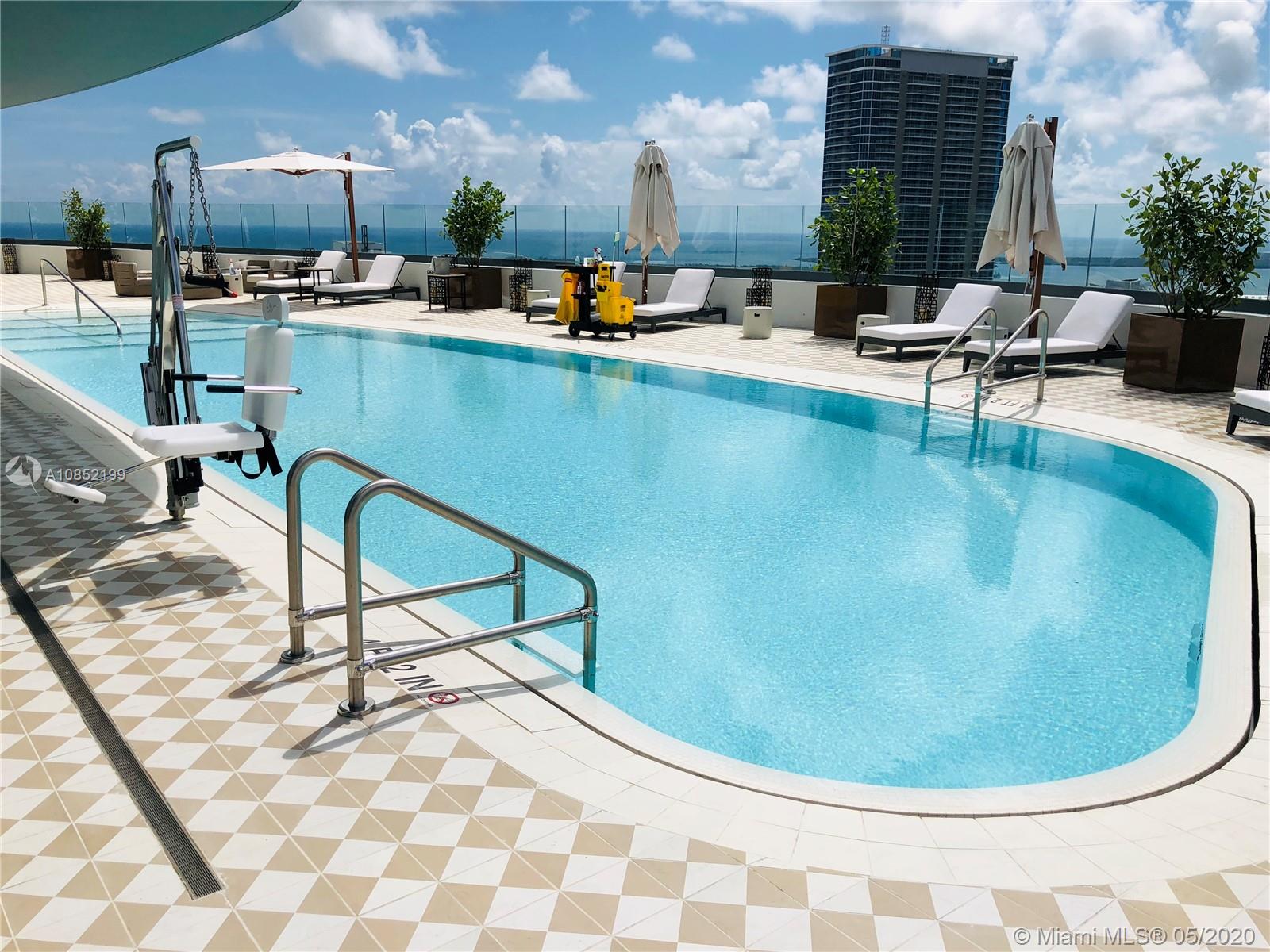 SLS LUX - Residential Lease