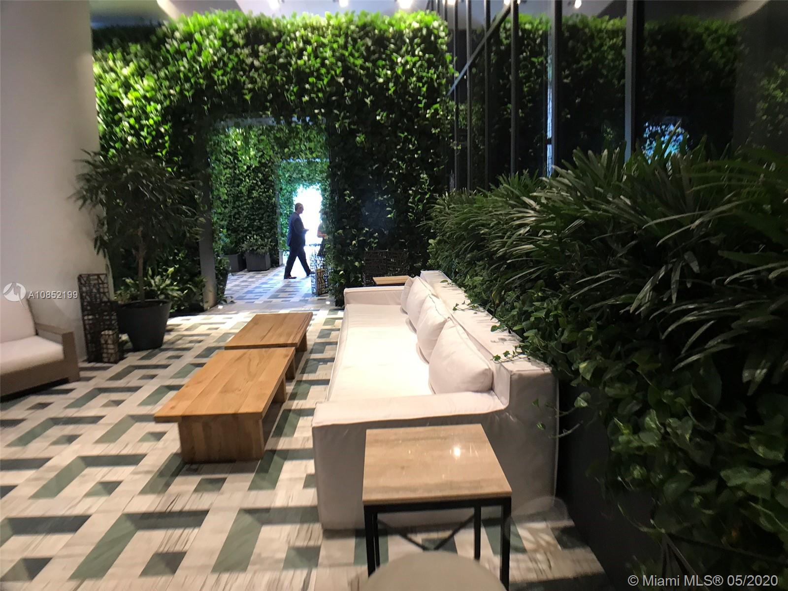 SLS LUX - Residential Lease