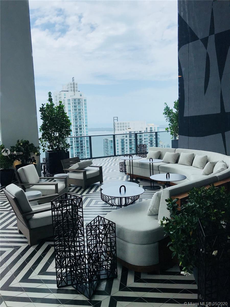 SLS LUX - Residential Lease
