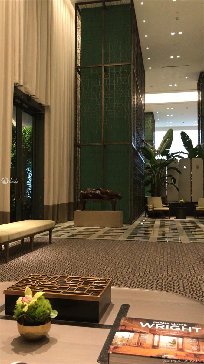 SLS LUX - Residential Lease