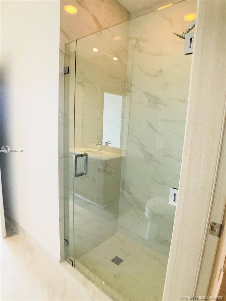 SLS LUX - Residential Lease