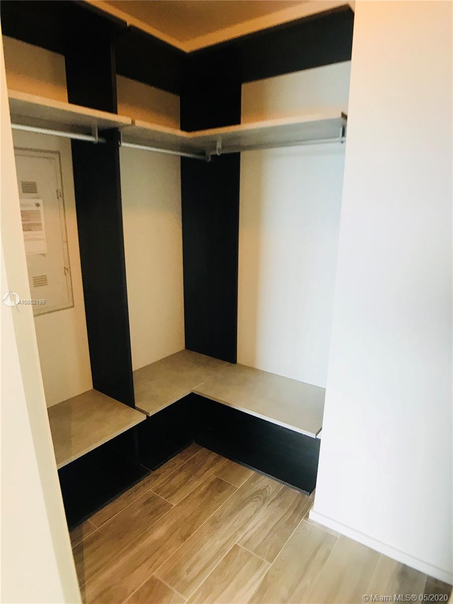 SLS LUX - Residential Lease