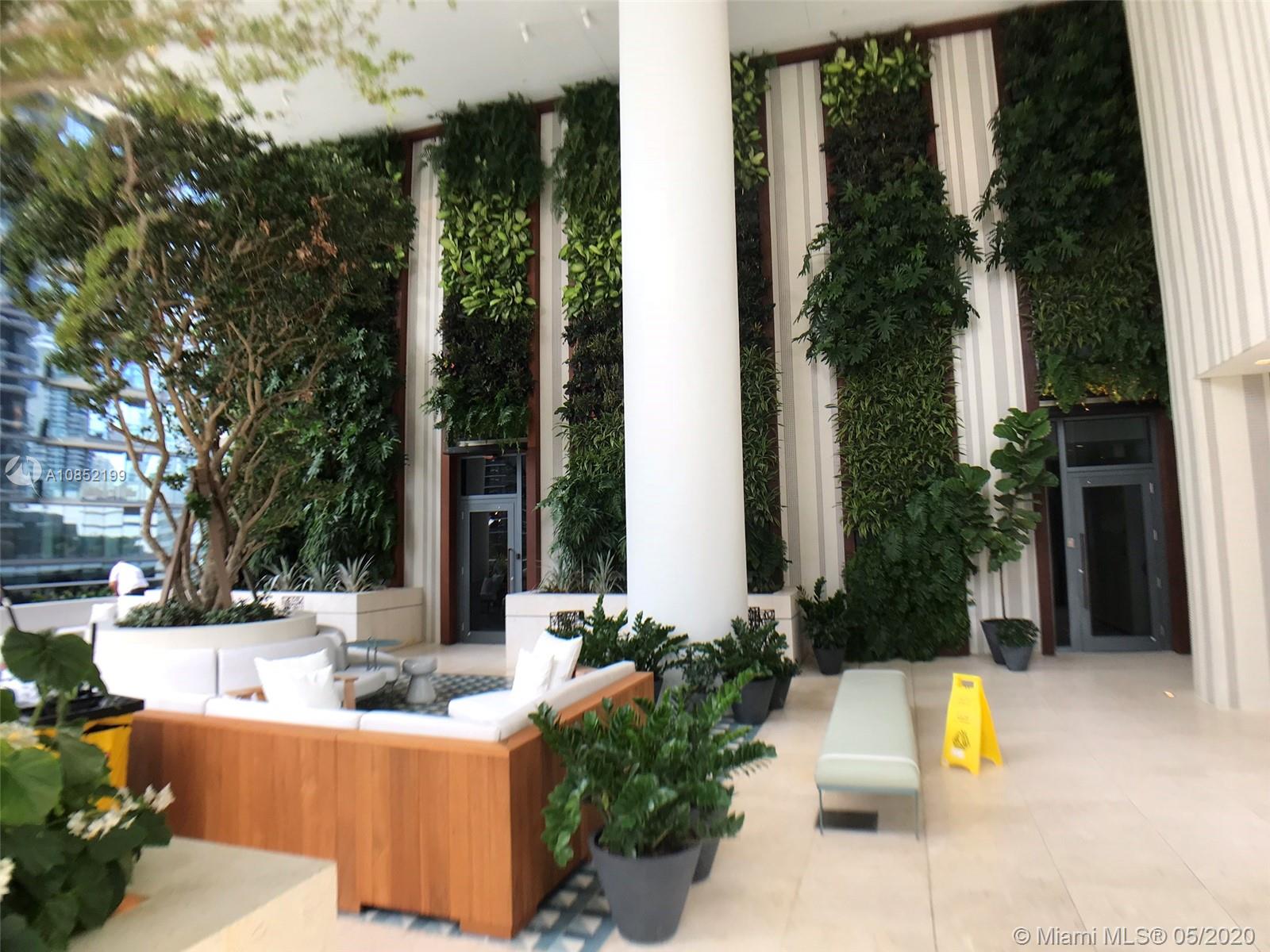 SLS LUX - Residential Lease