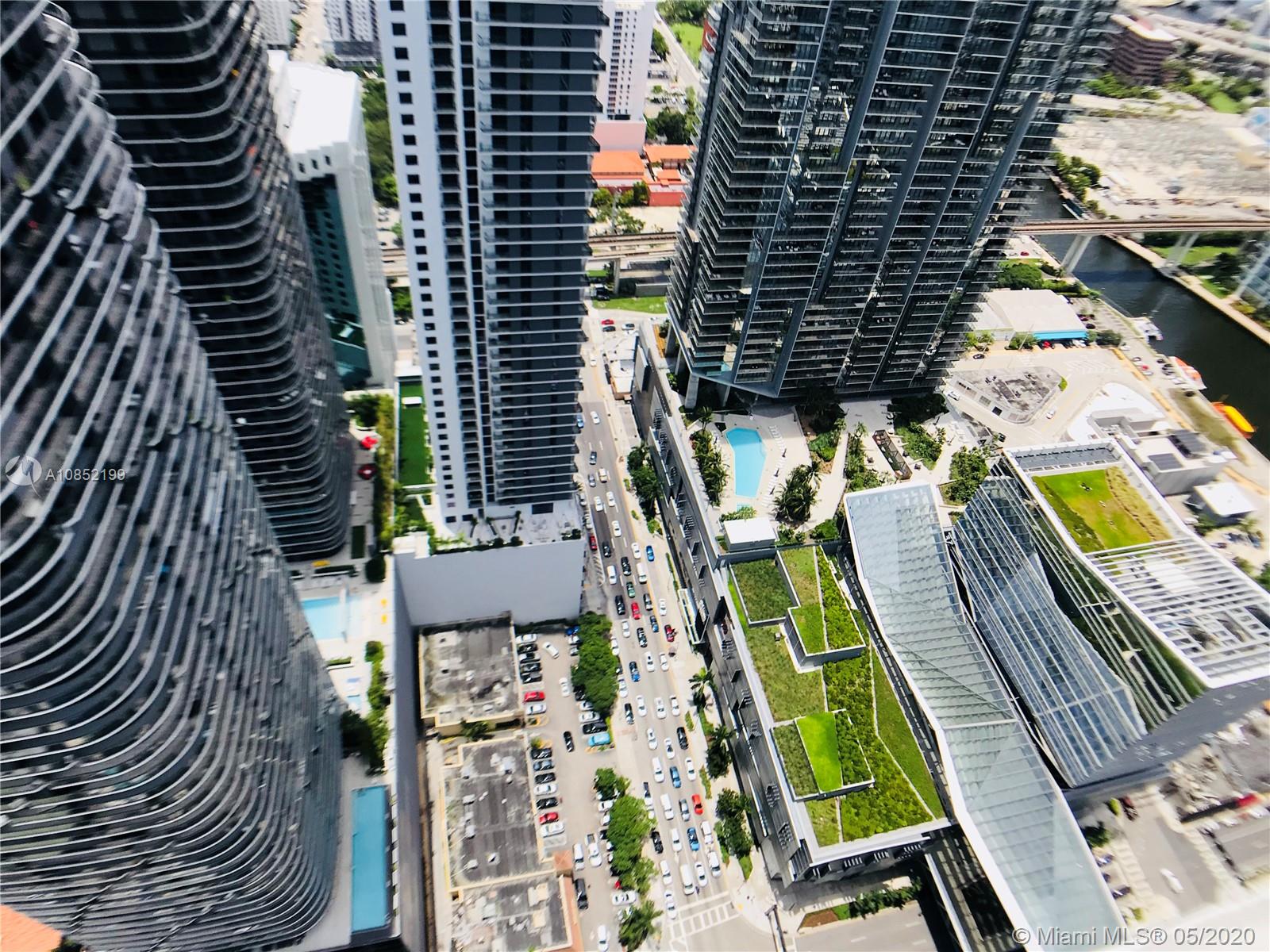 SLS LUX - Residential Lease