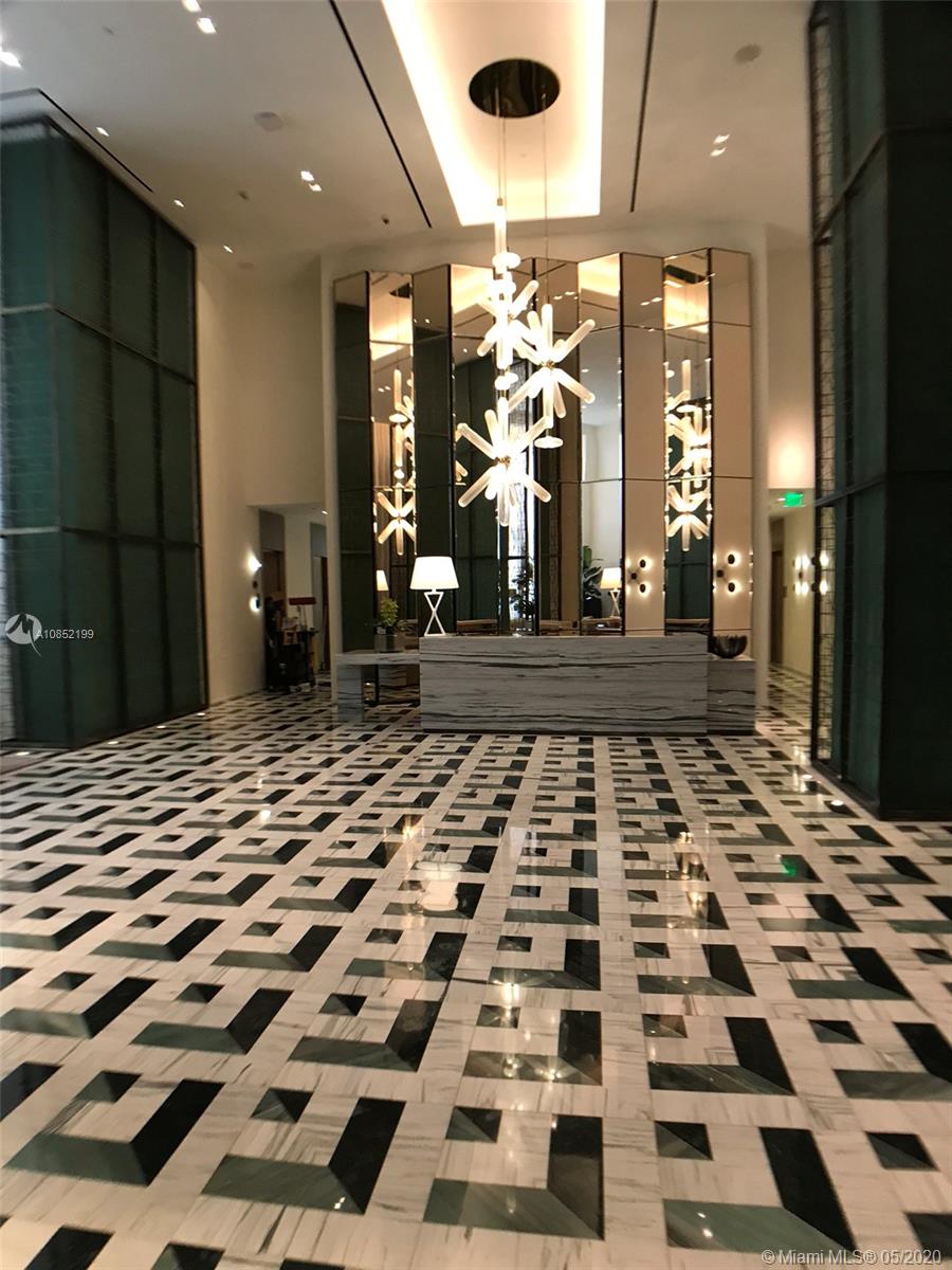 SLS LUX - Residential Lease