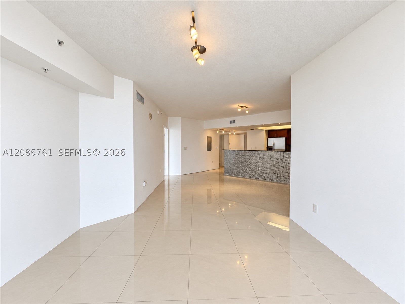 16699 Collins Ave 1610