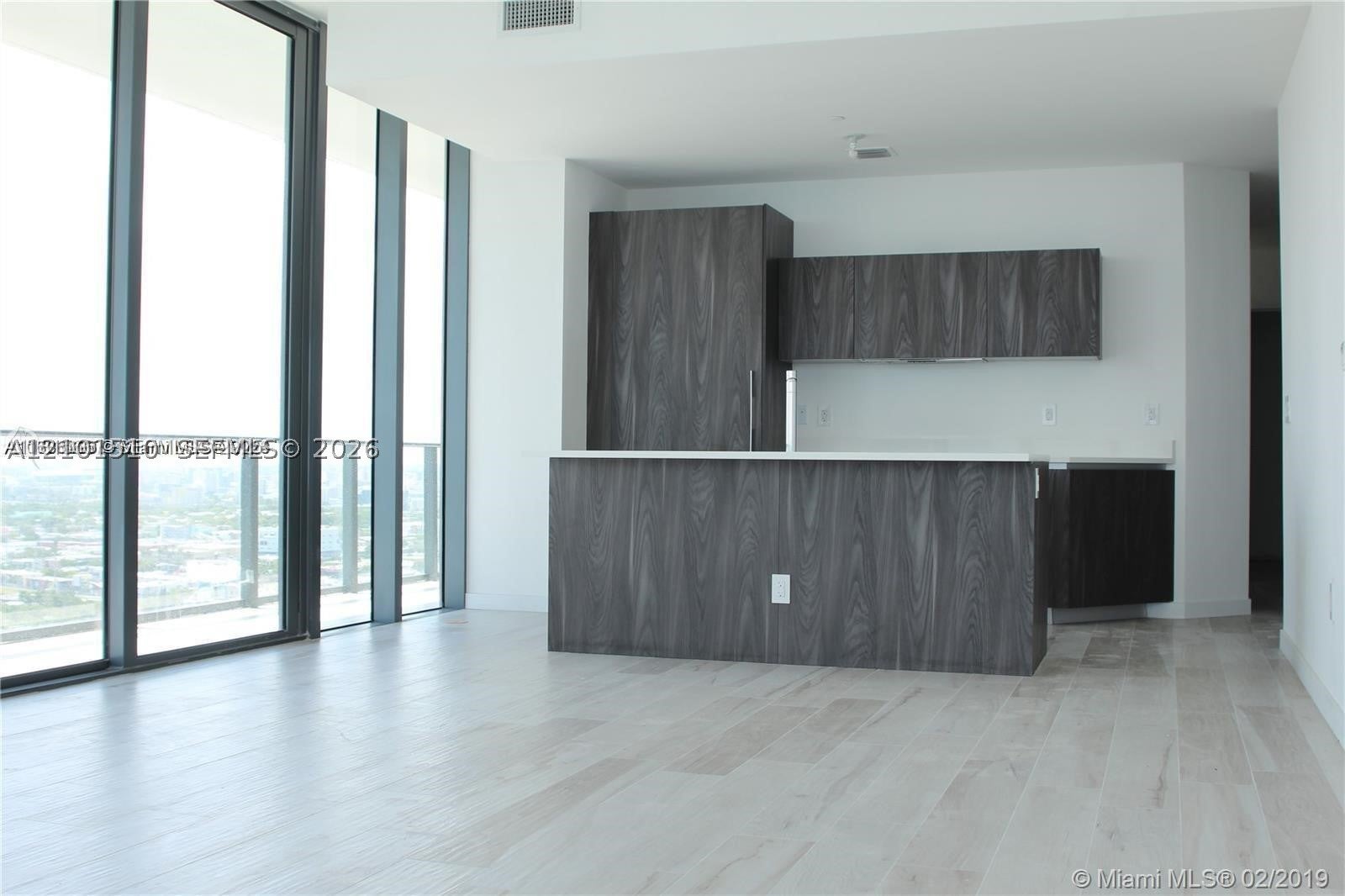View photos, virtual tours, details... 480 NE 31st St 3301