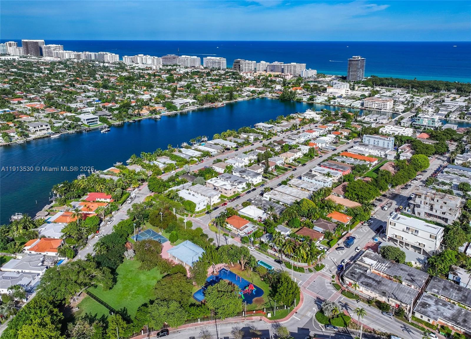 BISCAYNE BCH SUB - Residential Lease