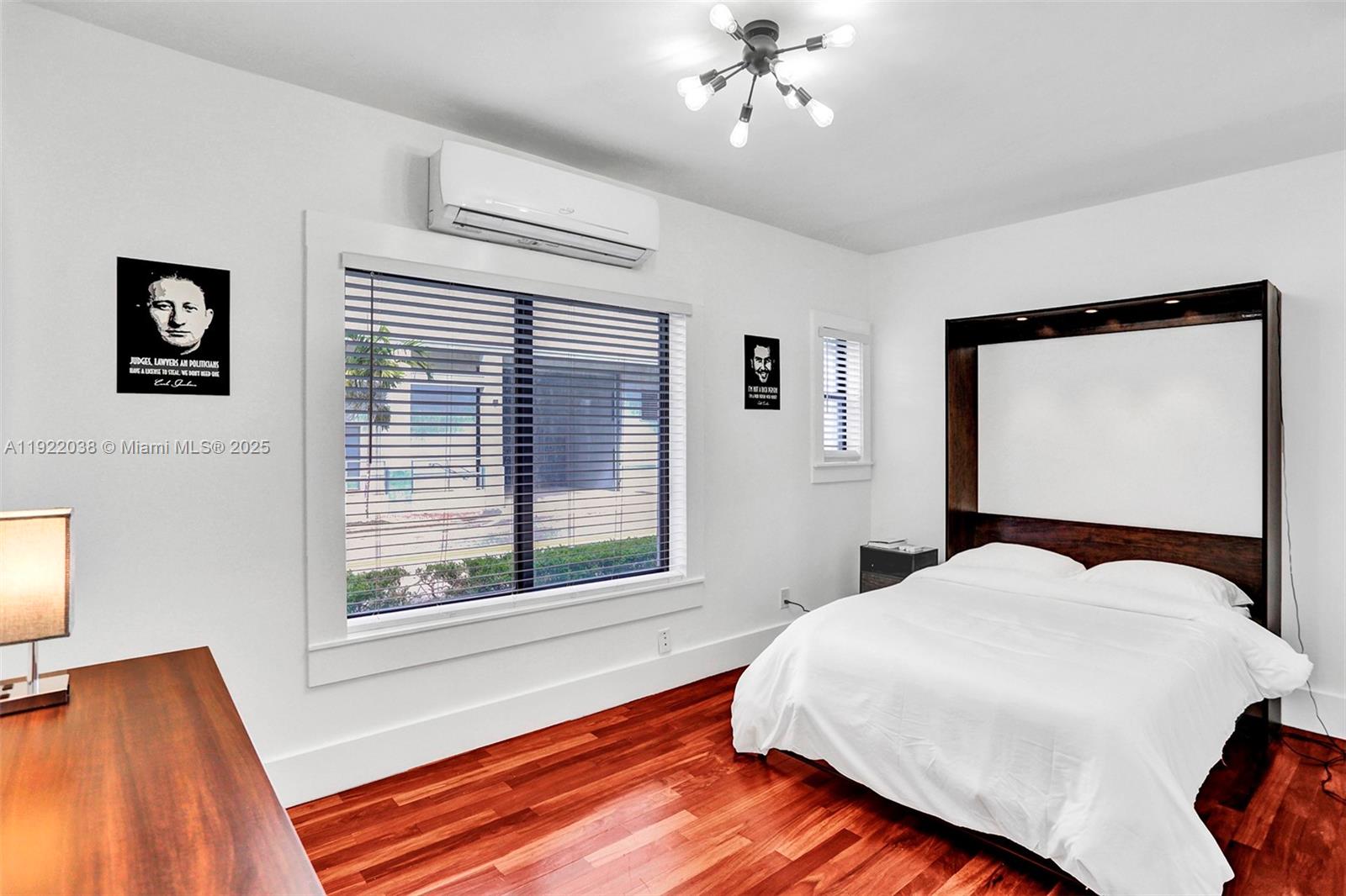 HOLLYWOOD - Residential Lease