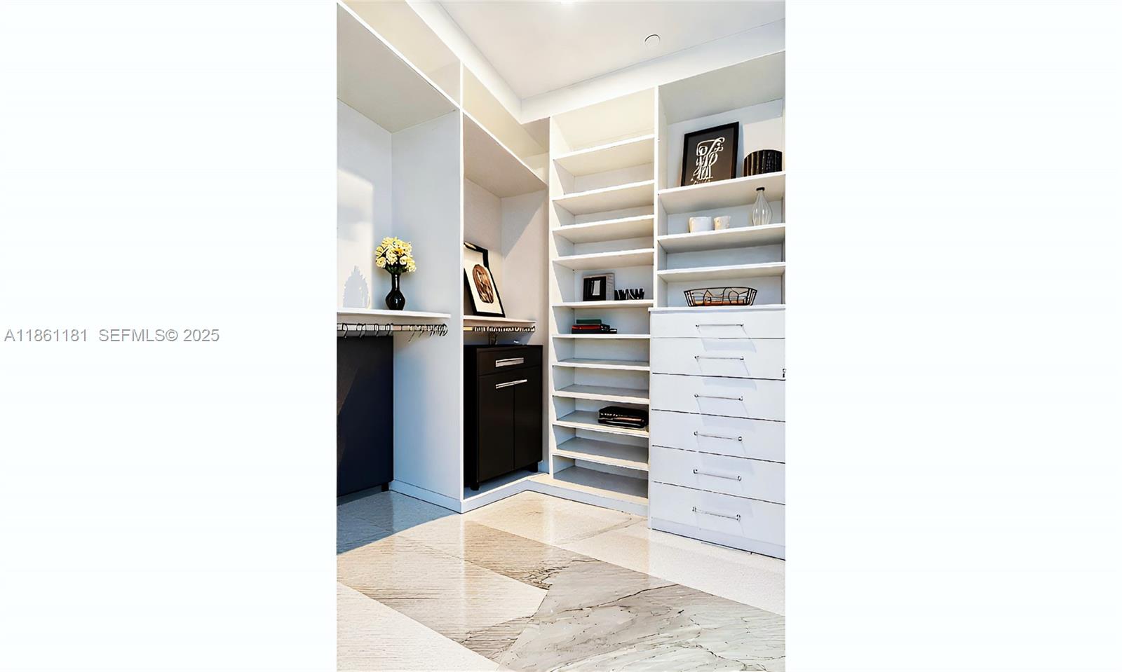 PARAMOUNT FT LAUDERDALE C - Residential