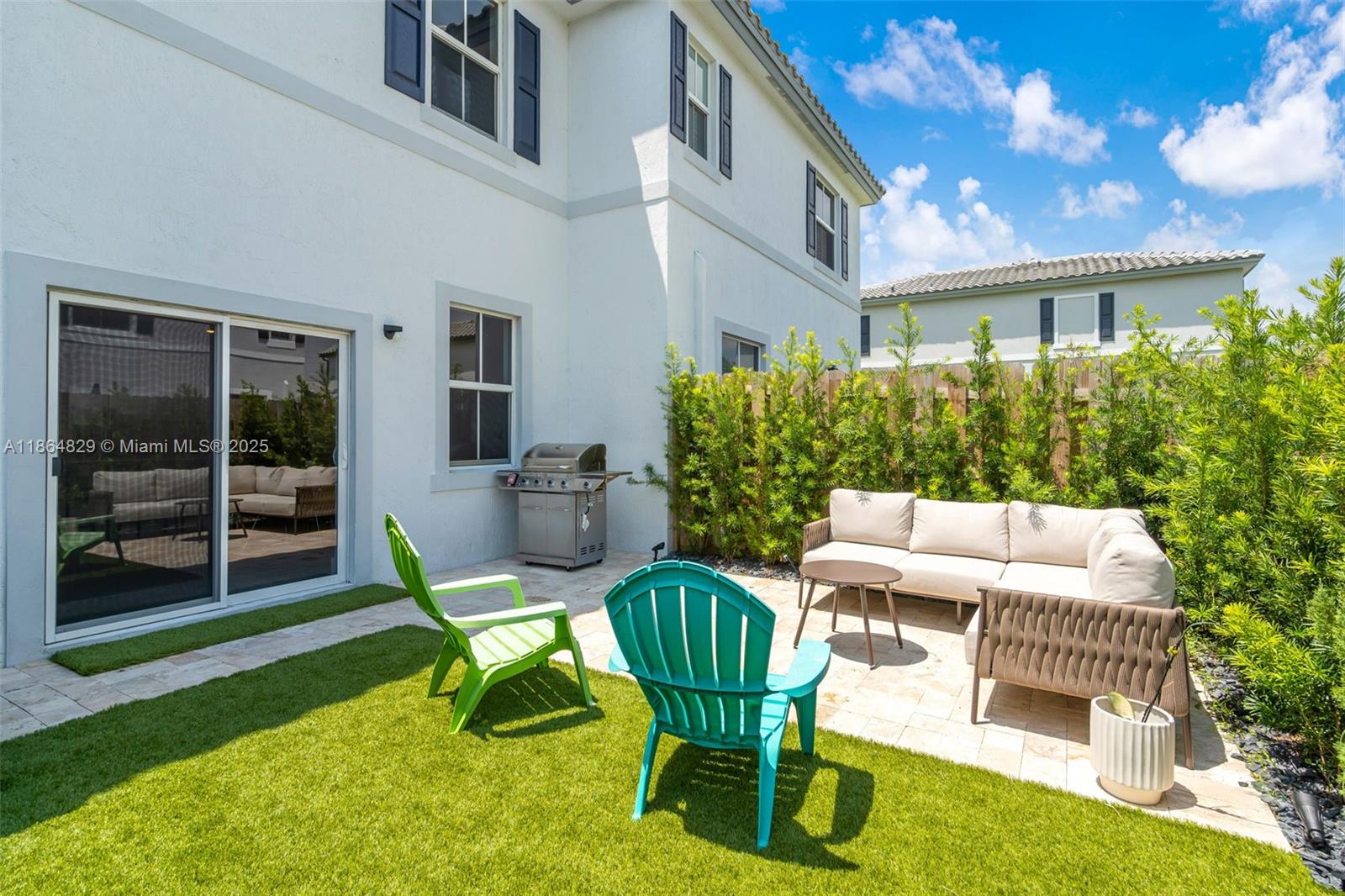 WINDSOR SQUARE - Residential