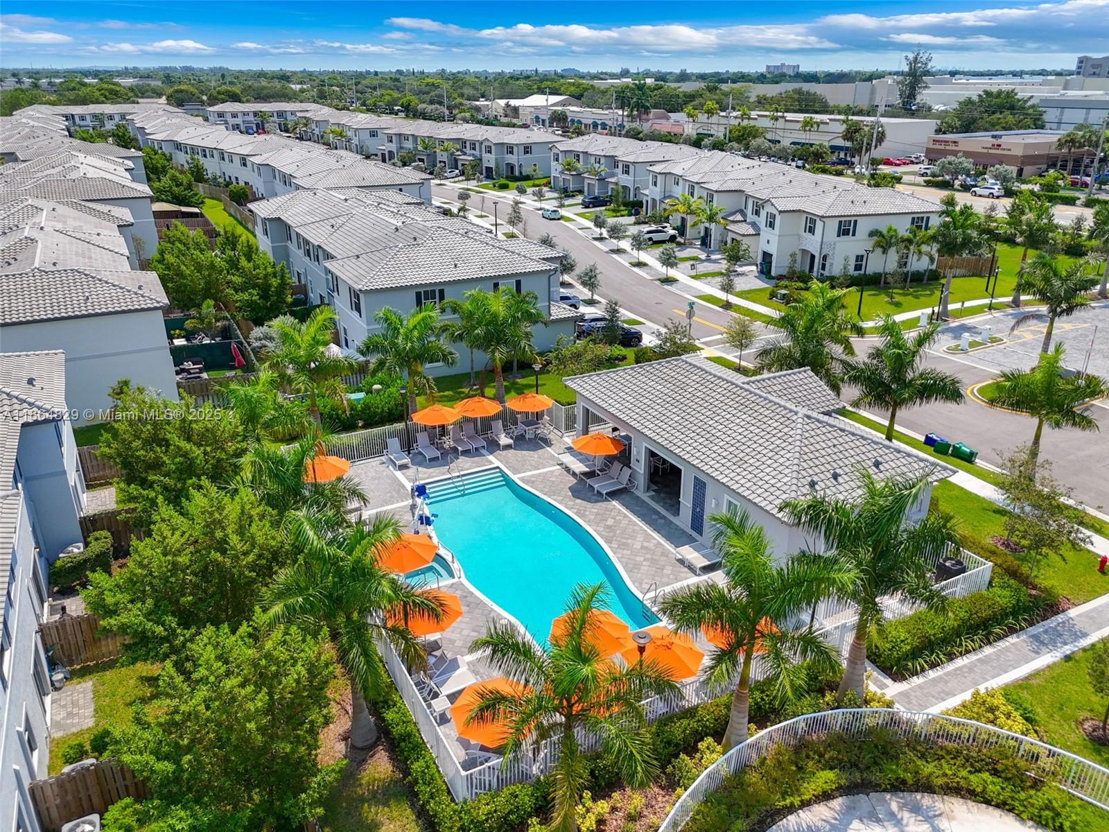 WINDSOR SQUARE - Residential