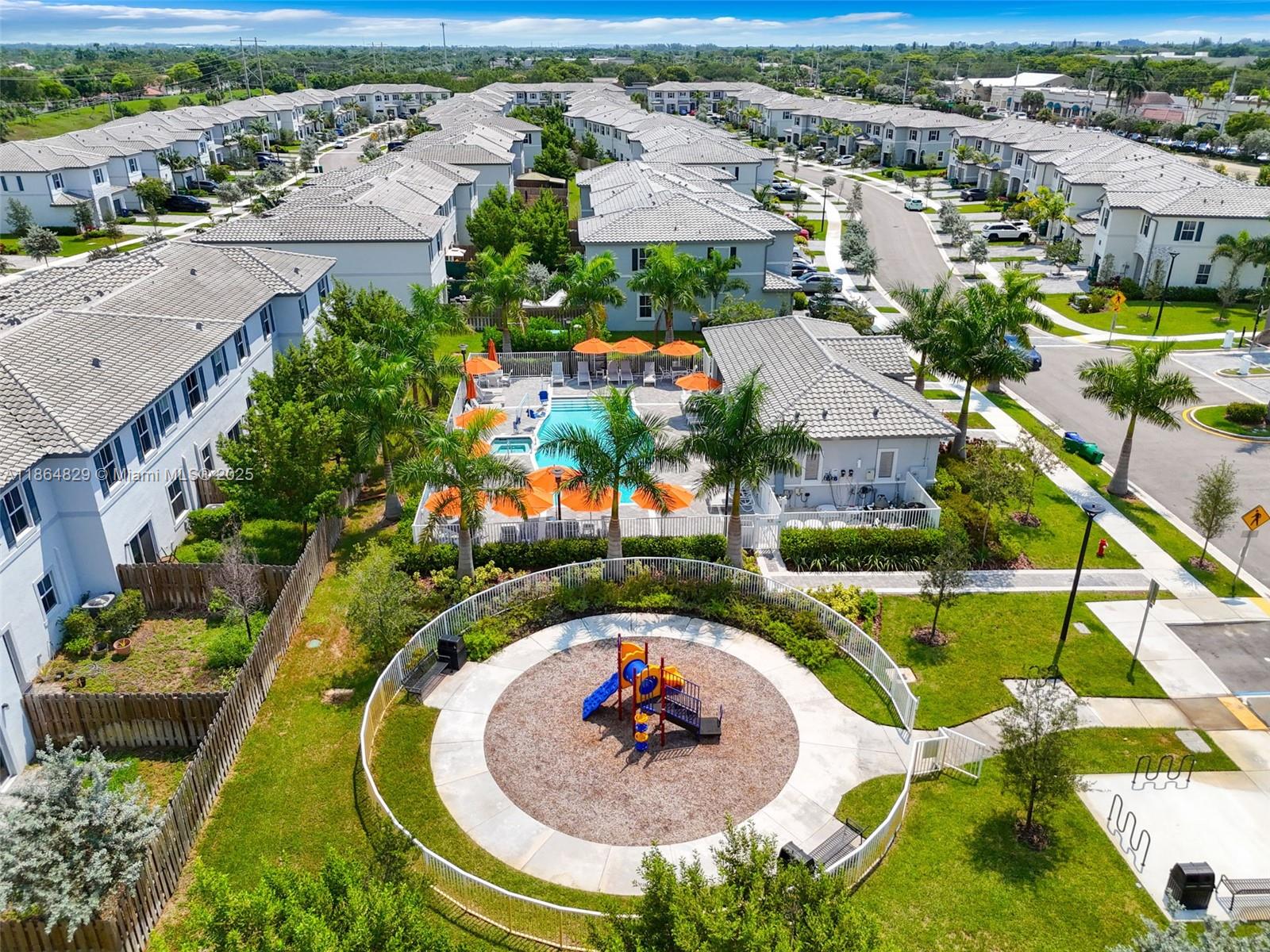 WINDSOR SQUARE - Residential