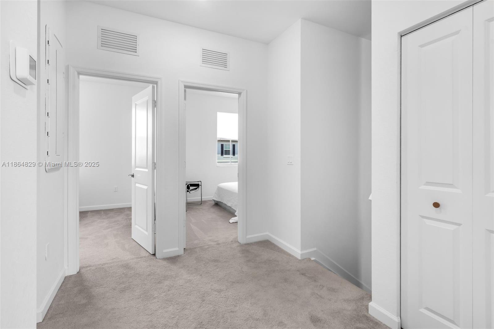 WINDSOR SQUARE - Residential