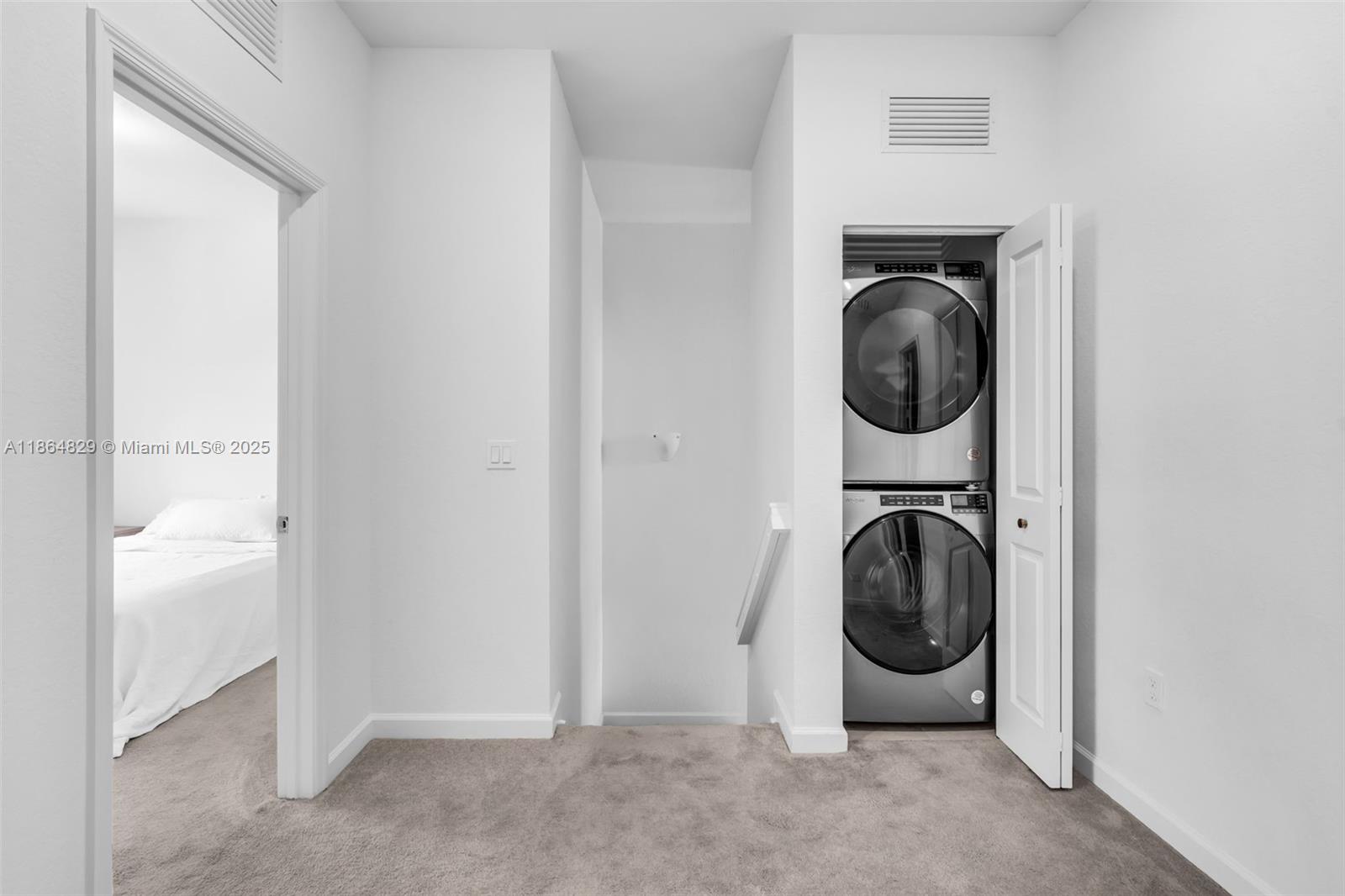 WINDSOR SQUARE - Residential