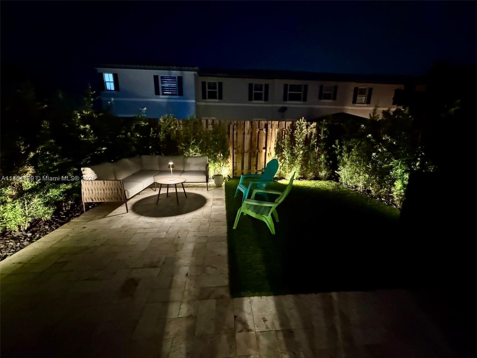 WINDSOR SQUARE - Residential