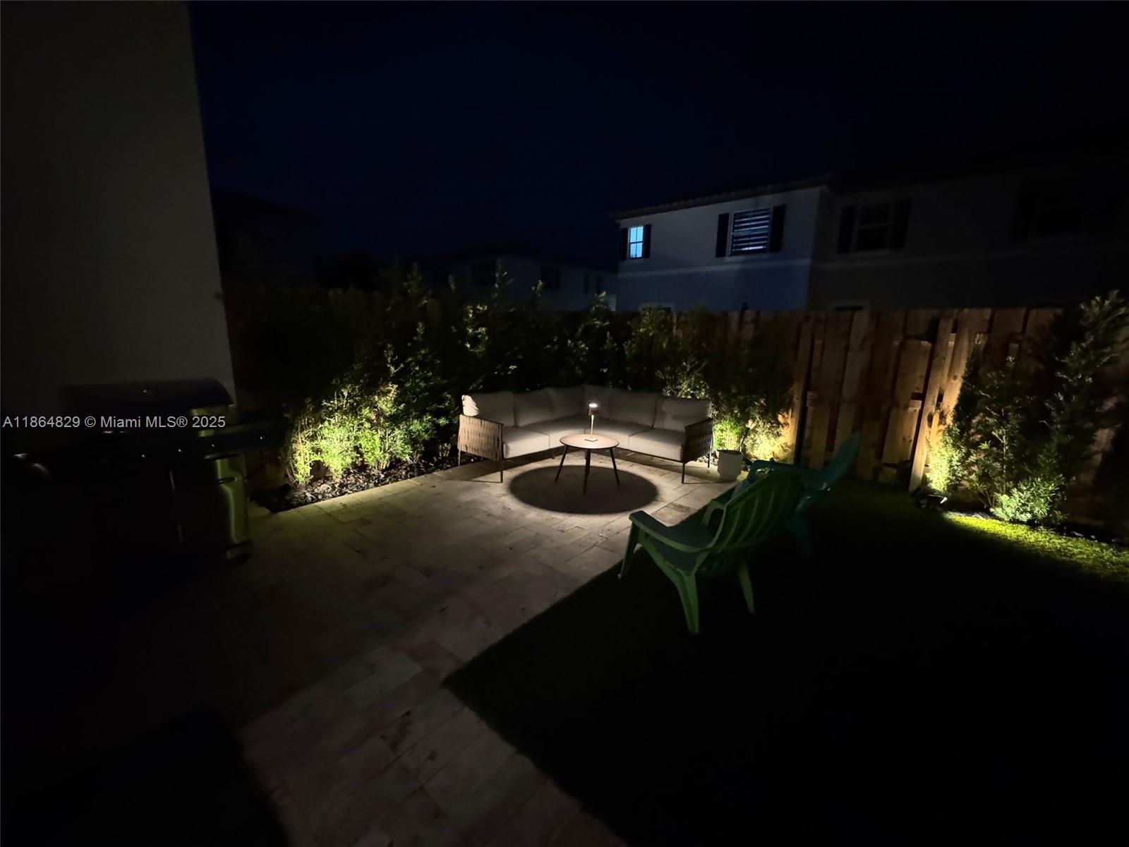 WINDSOR SQUARE - Residential