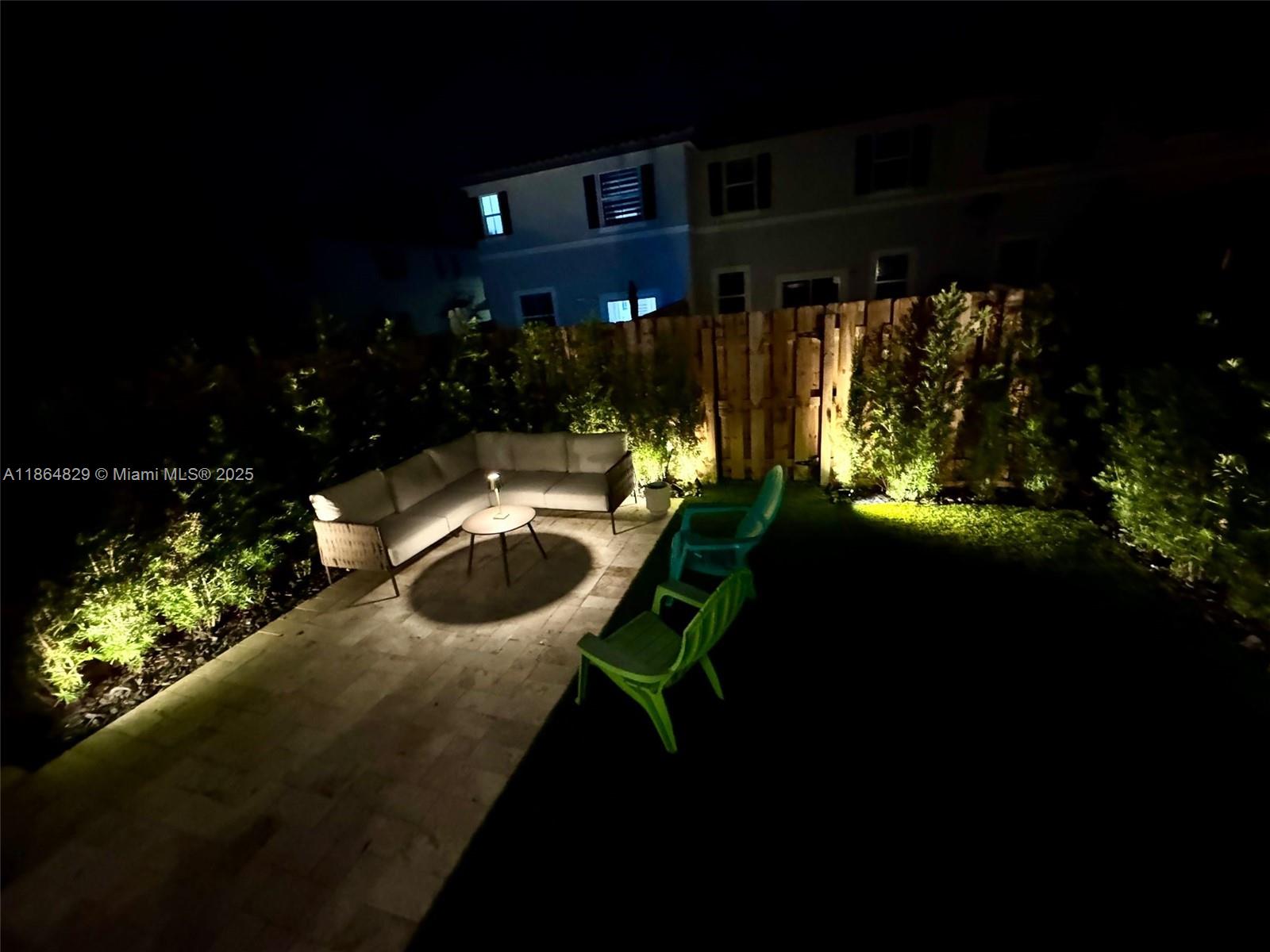 WINDSOR SQUARE - Residential