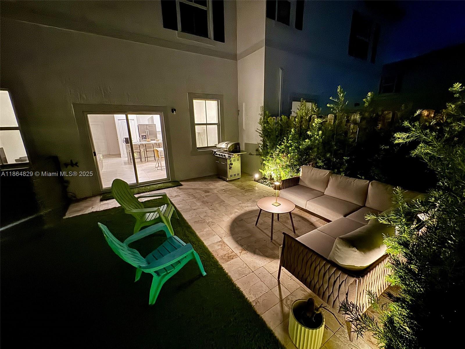 WINDSOR SQUARE - Residential