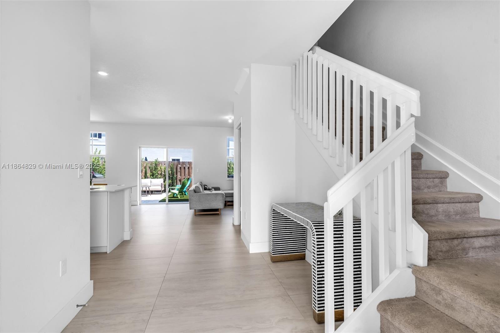 WINDSOR SQUARE - Residential