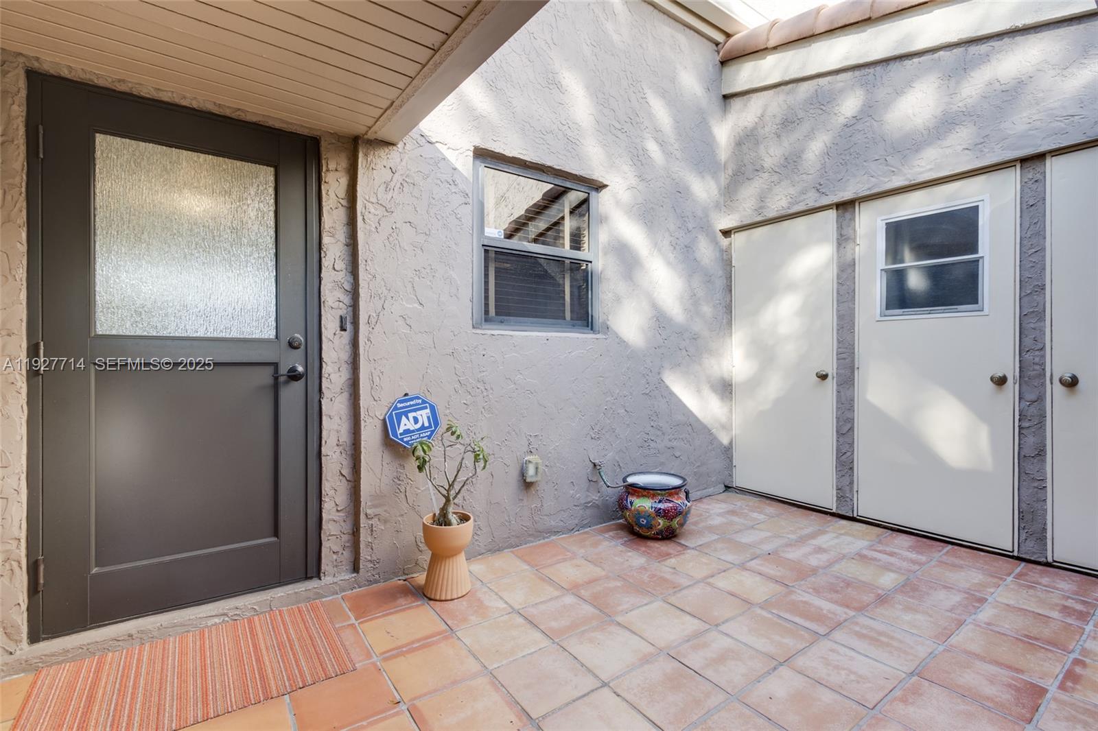 TOWNHOUSES OF EMERALD HIL - Residential