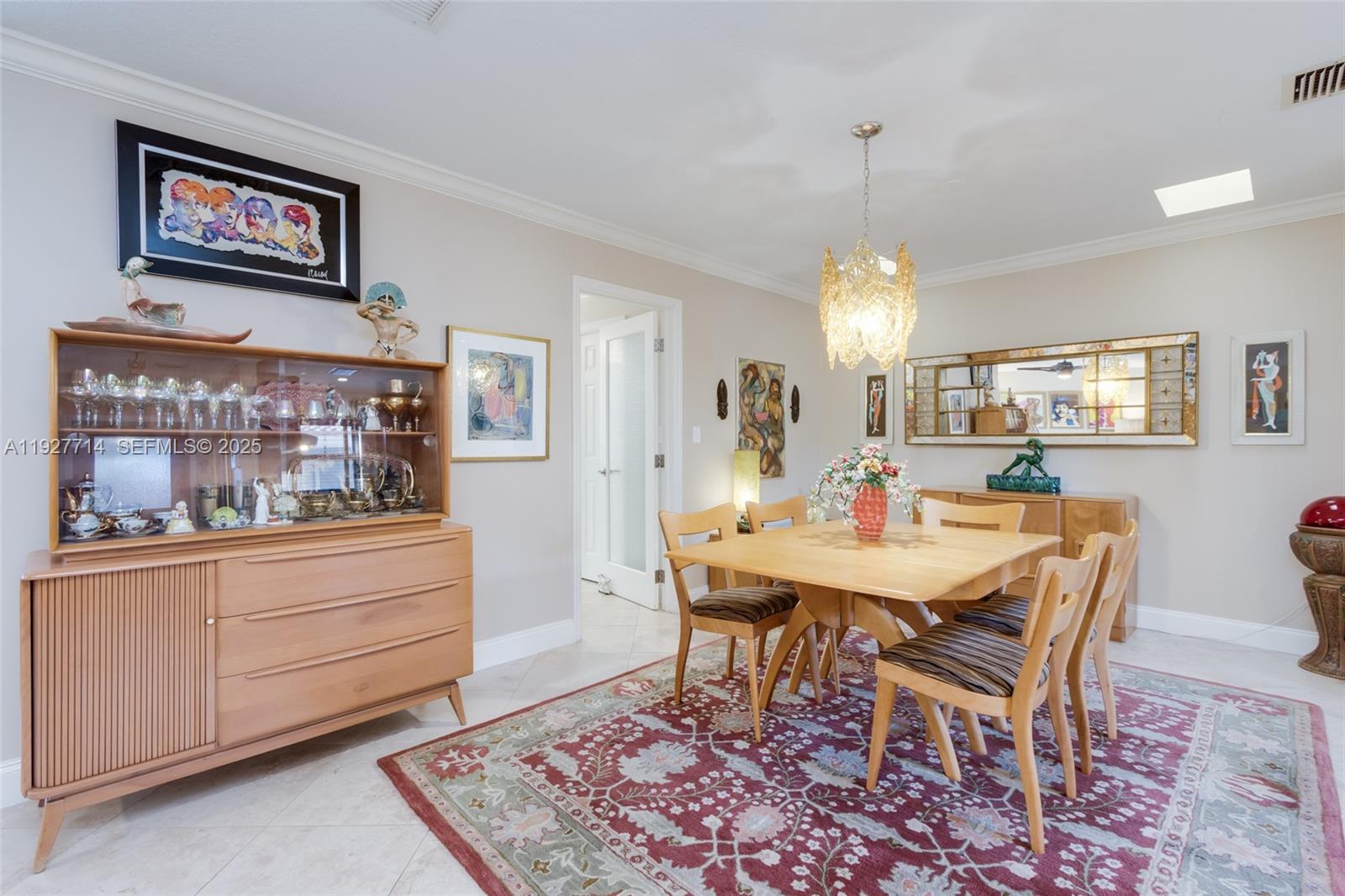 TOWNHOUSES OF EMERALD HIL - Residential