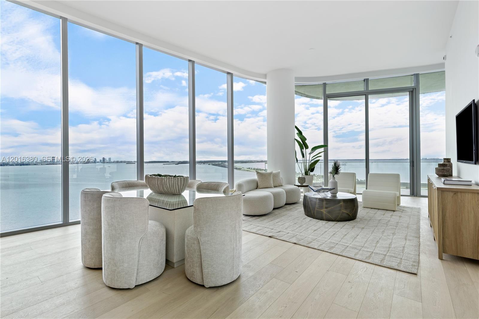 175 SE 25th road 1601
