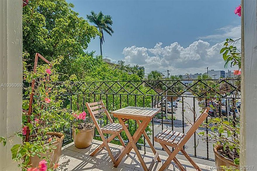 The perfect pied-a-terre. This top floor deco apartment is just steps to Lincoln Road and features high ceilings, wood floors and French doors leading to the bedroom and new hurricane impact windows.
