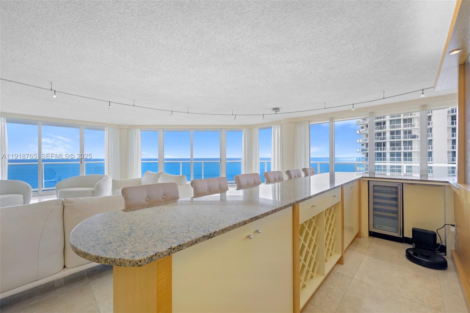 OCEANIA II CONDO - Residential Lease