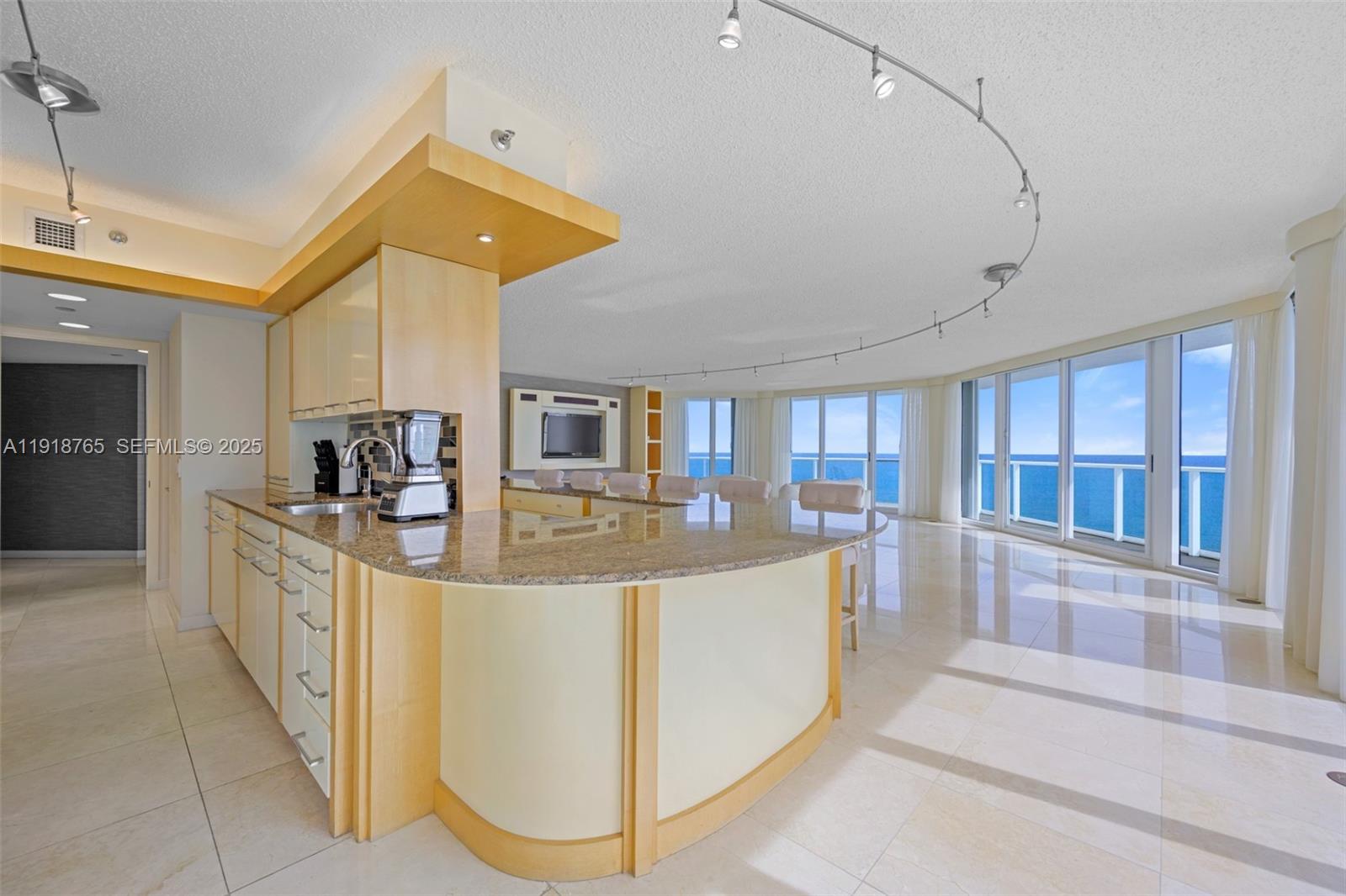 OCEANIA II CONDO - Residential Lease