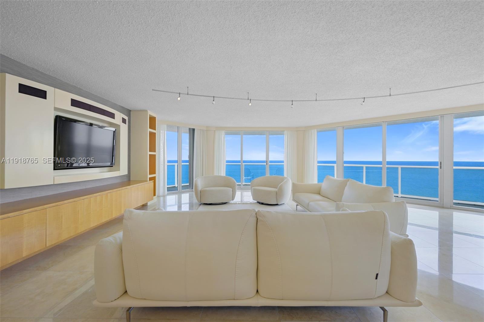 OCEANIA II CONDO - Residential Lease