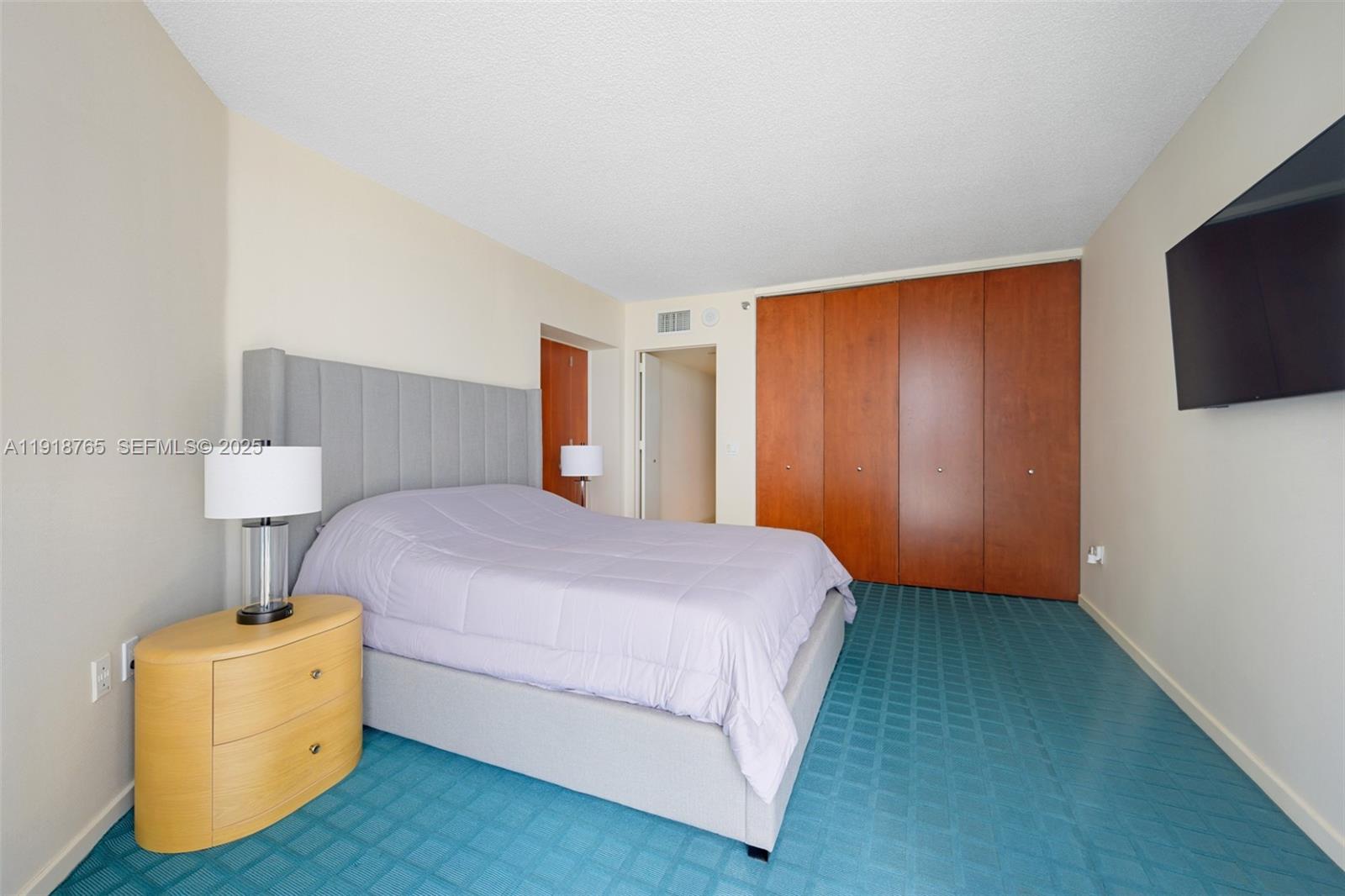 OCEANIA II CONDO - Residential Lease