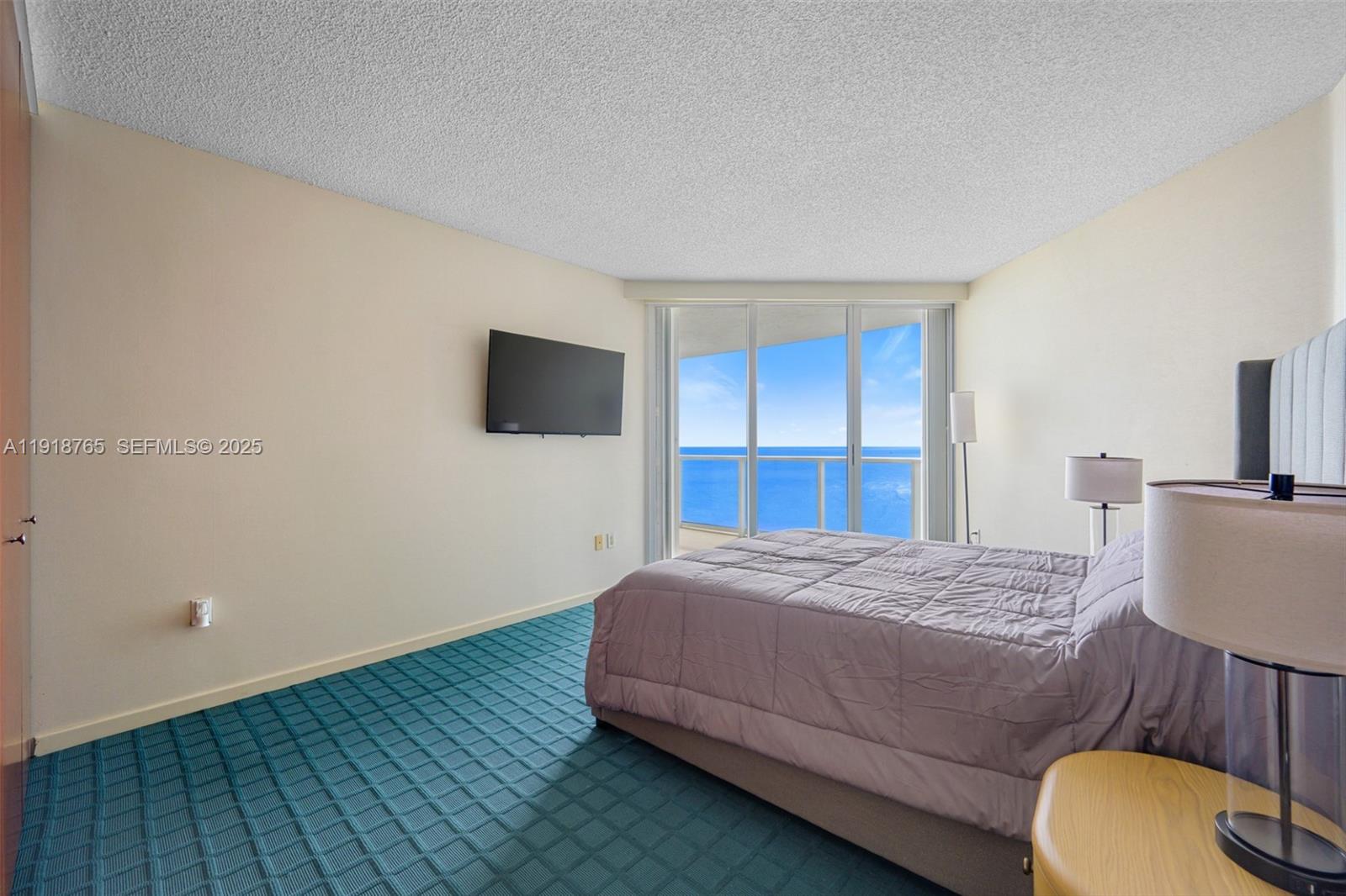 OCEANIA II CONDO - Residential Lease