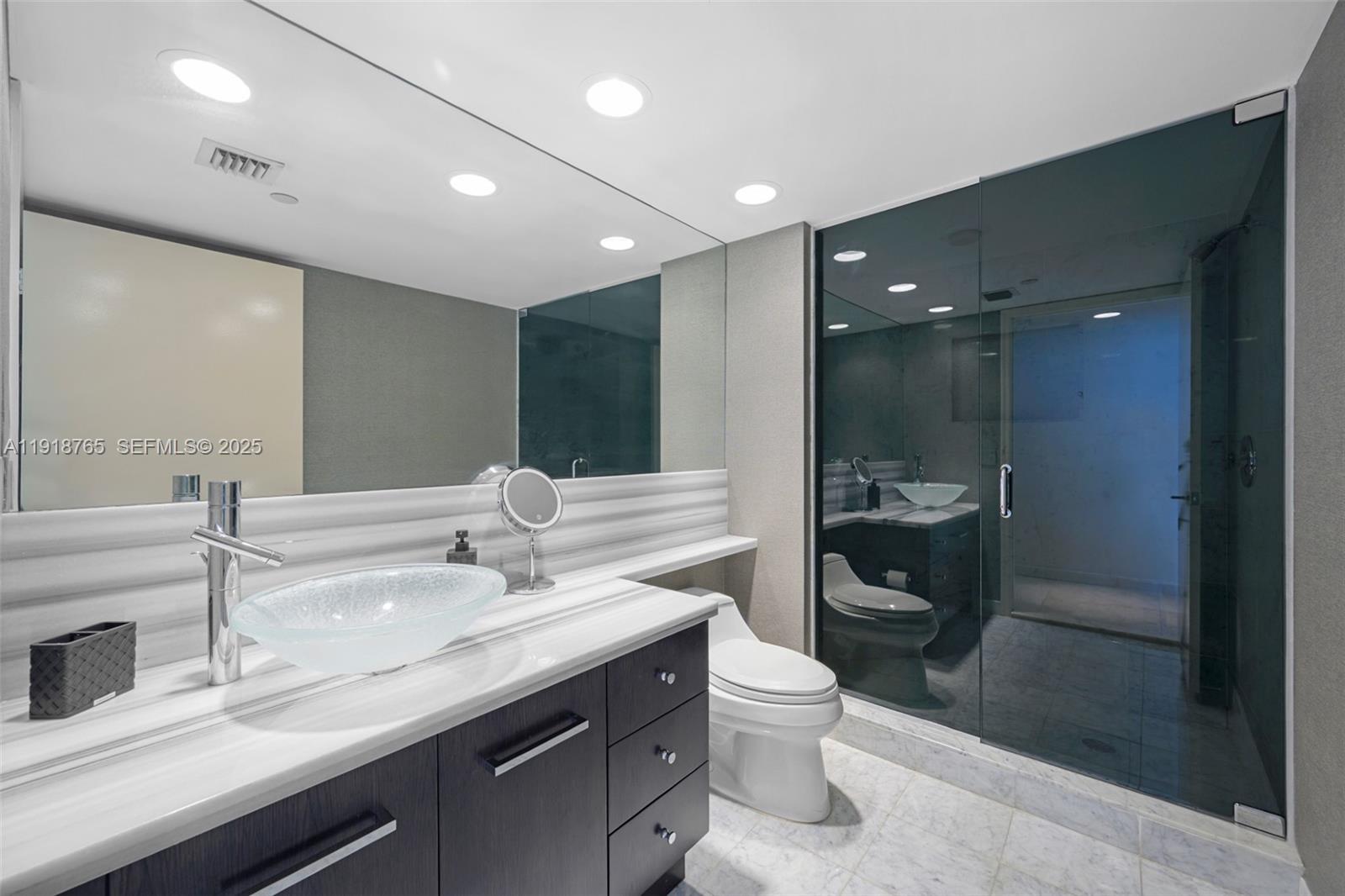 OCEANIA II CONDO - Residential Lease