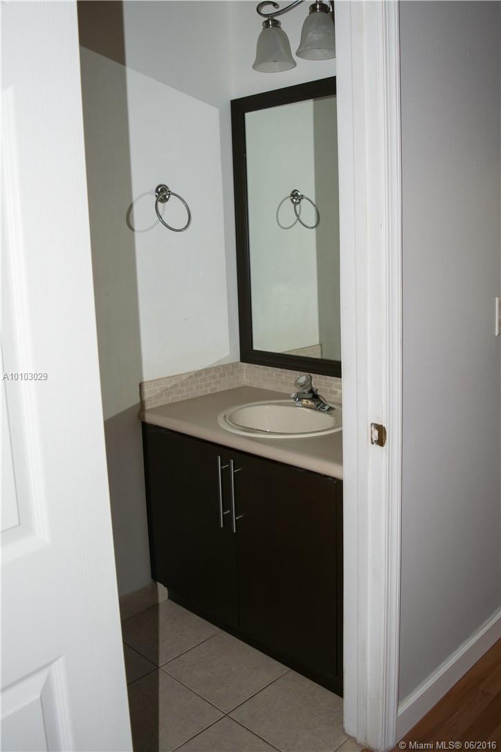 S & R Of Inverrary Prcl S - Residential Lease