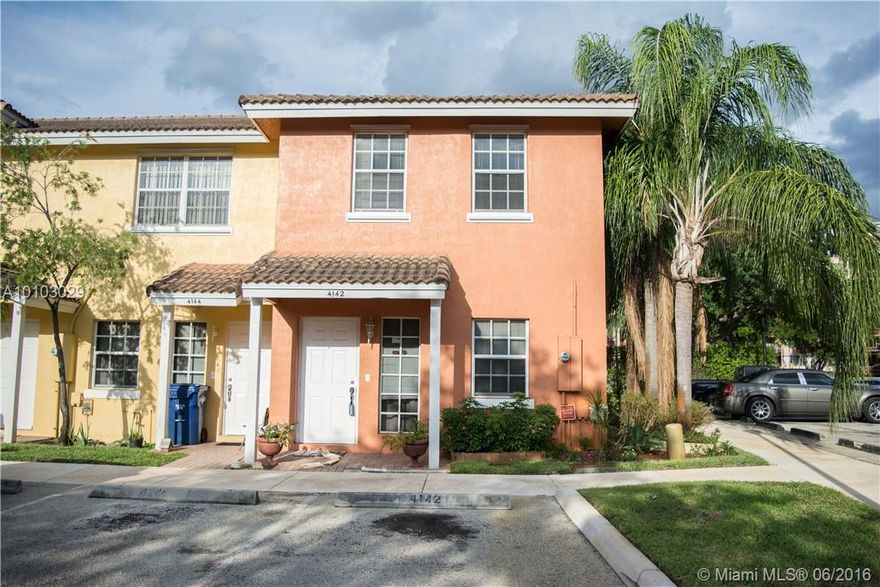 STUNNING 3 BED 2 1/2 BATH CORNER UNIT TOWNHOME IN QUIET INVERRARY!! THIS TURN KEY TOWNHOME IS PERFECT FOR ANY FAMILY. SITUATED IN CLOSE PROXIMITY TO SCHOOLS, SHOPPING, DINING AND ENTERTAINMENT. THIS SPACIOUS HOME OFFERS UPGRADED KITCHEN, BATHROOMS, FLOORS AND HAS AMPLE STORAGE AND NATURAL LIGHT! THERE IS A COMMUNITY POOL AND LOTS OF GUEST PARKING. BRING YOUR PICKIEST TENANTS AND WOW THEM WITH THIS ONE!