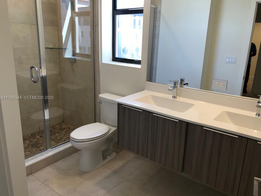 HIGHLAND AT PARK CENTRAL - Residential