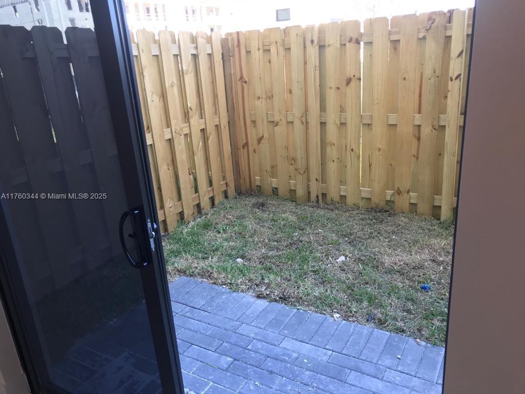 HIGHLAND AT PARK CENTRAL - Residential