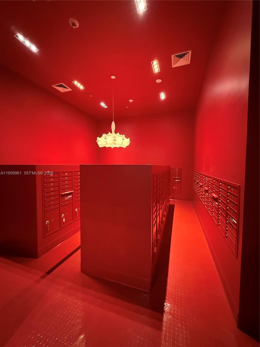 CANVAS CONDO - Residential