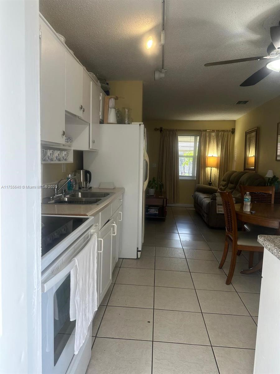 ROHAN ACRES REPLAT - Residential Income